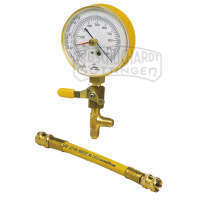 Manometer an Adapterschlauch